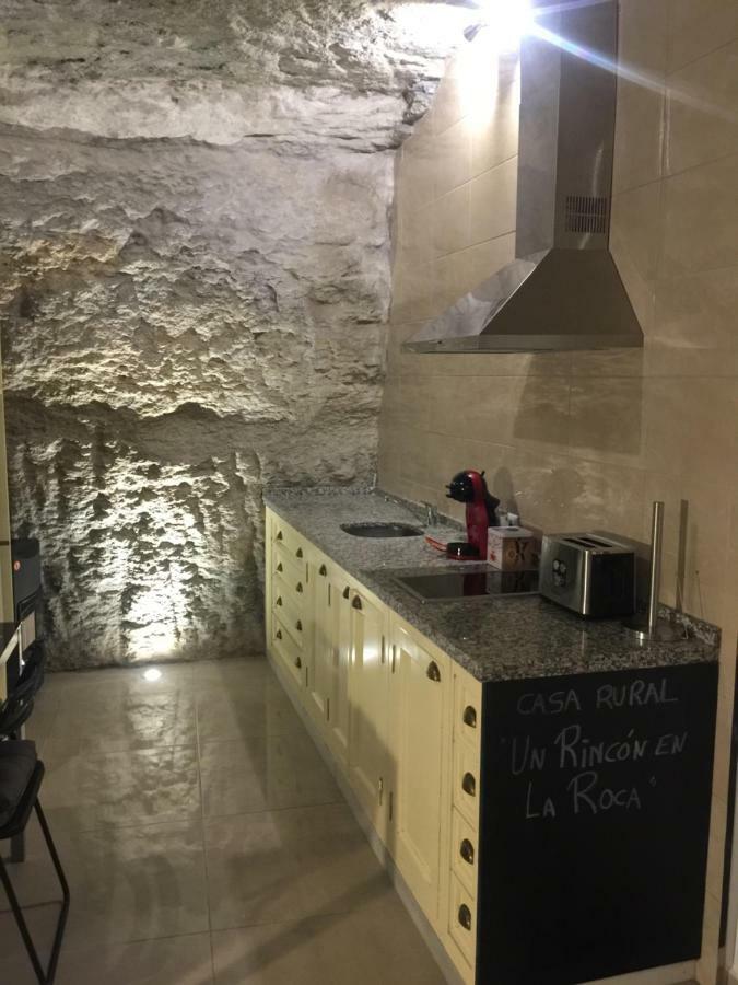 Casa Cueva Un Rincon En La Roca Villa Setenil De Las Bodegas Exteriör bild